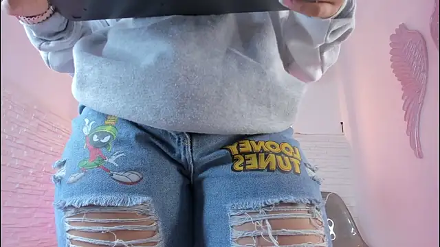 Snapshot of mia_six66 chatting on January 25, 2025, 11:34 am mia six66 online show from January 25, 2025, 11:34 am