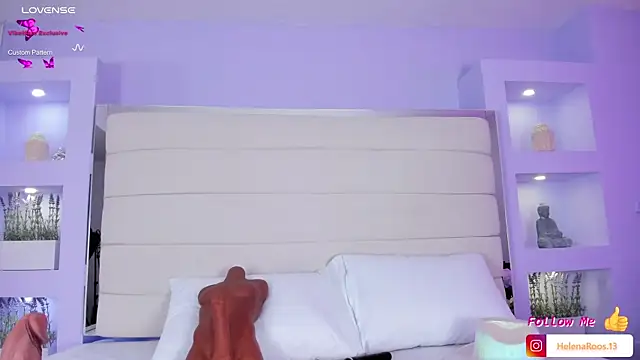 HelenaRoos online show from October 10, 2025, 7:46 pm