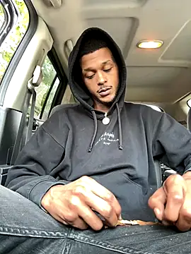 rayyymack online show from October 15, 2025, 4:07 pm