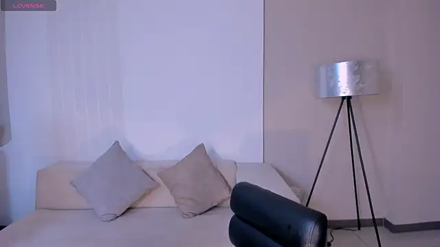 Snapshot of MariaHerrera_ chatting on September 30, 2025, 8:58 pm MariaHerrera online show from September 30, 2025, 8:58 pm