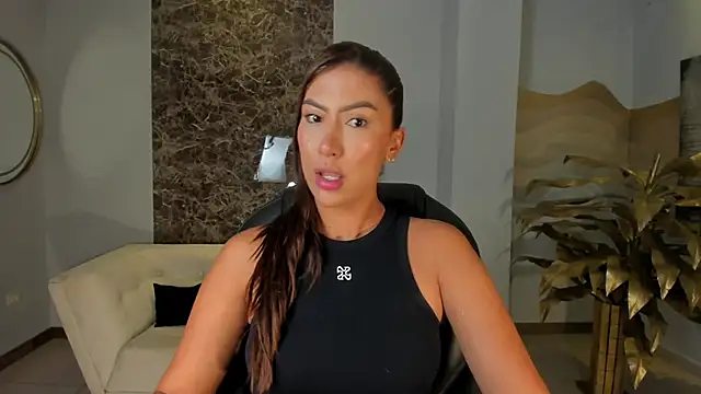 ArianaDumont online show from April 2, 2026, 10:46 am