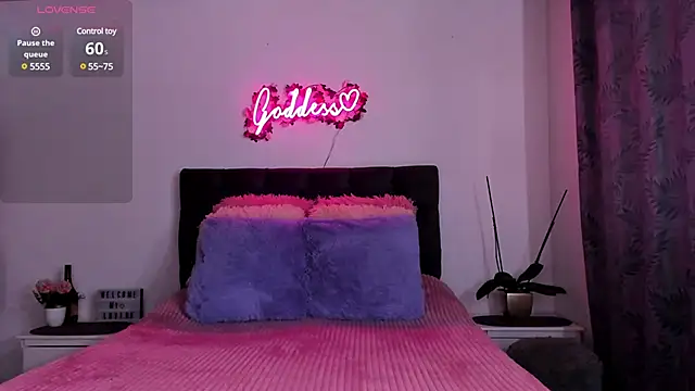 Snapshot of Agata_goddess chatting on March 4, 2025, 9:22 pm Agata goddess online show from March 4, 2025, 9:22 pm