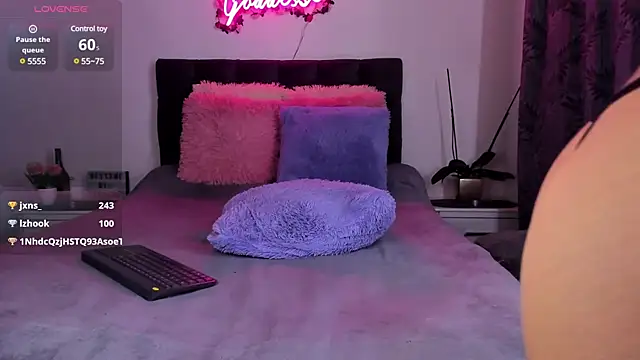 Snapshot of Agata_goddess chatting on March 9, 2025, 11:35 pm Agata goddess online show from March 9, 2025, 11:35 pm