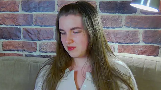 Sofia Hugs online show from April 19, 2026, 5:45 pm