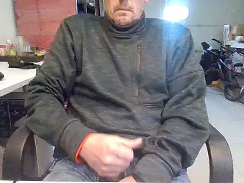 Raimundo1971 online show from July 6, 2026, 5:37 pm