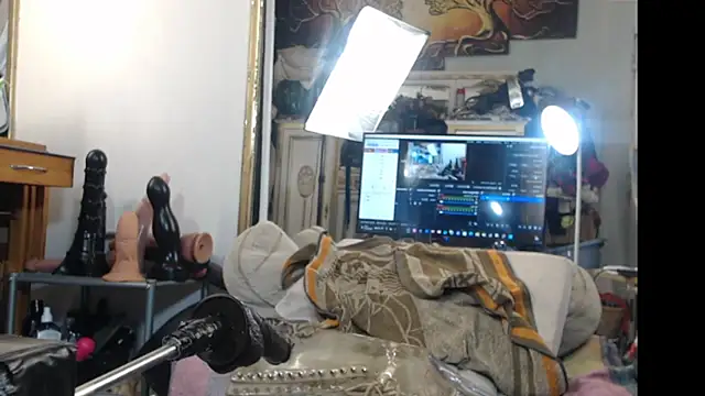 Jennytop online show from September 20, 2025, 4:52 pm