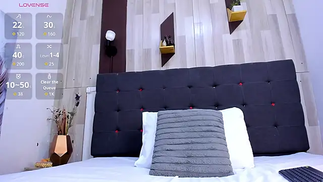 Anastasiapriest online show from April 1, 2026, 11:33 am