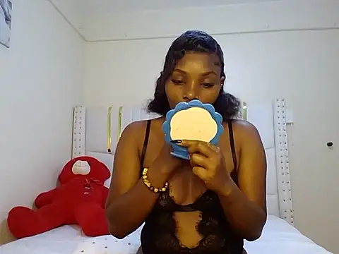 Snapshot of Tamia_love200 chatting on February 16, 2026, 11:39 am Tamia love200 online show from February 16, 2026, 11:39 am