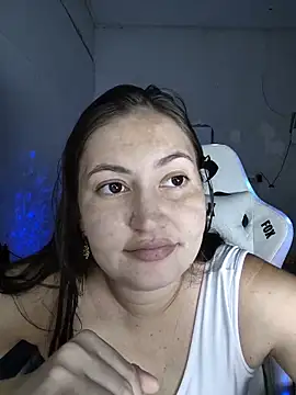 dani123unica online show from April 10, 2026, 4:12 pm