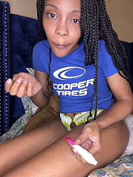 ButtahscotchBarbiee online show from November 9, 2025, 6:33 am