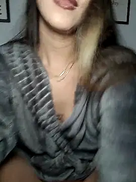 Snapshot of xKimRose chatting on February 22, 2026, 10:25 am xKimRose online show from February 22, 2026, 10:25 am