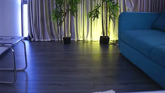 Snapshot of MissKiarra chatting on March 8, 2025, 5:28 am MissKiarra online show from March 8, 2025, 5:28 am