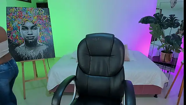 JANYLOVE   online show from February 25, 2026, 10:47 am