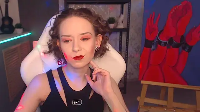 Snapshot of FascinatingEyess chatting on March 18, 2025, 8:36 am FascinatingEyess online show from March 18, 2025, 8:36 am