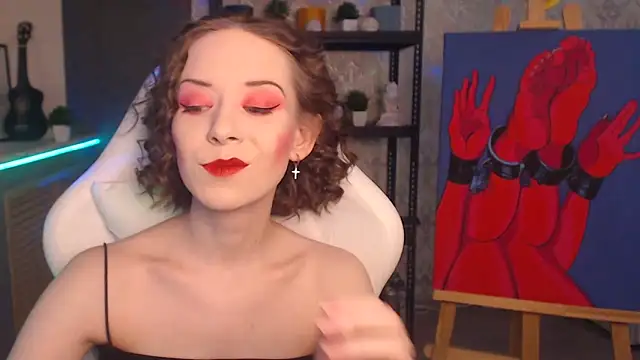 FascinatingEyess online show from November 9, 2025, 5:33 pm