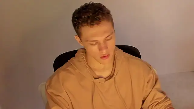 Snapshot of laurent_nova chatting on February 10, 2026, 6:45 pm laurent nova online show from February 10, 2026, 6:45 pm