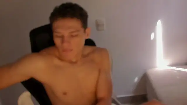 Snapshot of laurent_nova chatting on February 14, 2026, 6:48 pm laurent nova online show from February 14, 2026, 6:48 pm