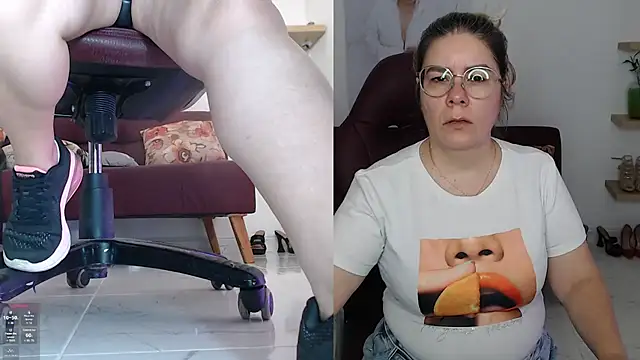 Snapshot of zehra_sanem chatting on February 28, 2026, 1:12 pm zehra sanem online show from February 28, 2026, 1:12 pm