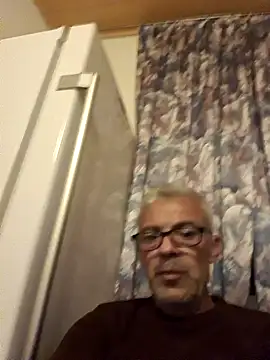 Snapshot of Picolo4111 chatting on October 21, 2025, 10:10 pm Picolo4111 online show from October 21, 2025, 10:10 pm