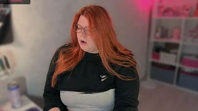 Melissa Purr online show from February 18, 2026, 11:50 am