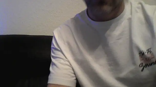 AttractiveSilk5 online show from February 8, 2026, 9:29 pm