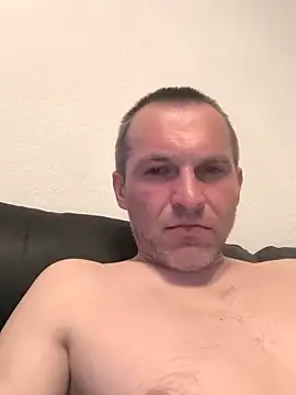 AttractiveSilk5 online show from March 29, 2026, 4:12 am