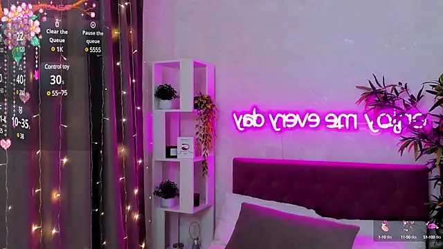 FeralPeach online show from March 2, 2025, 11:50 am