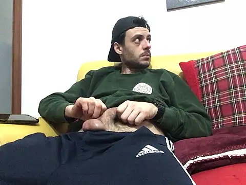 DragonPink online show from February 10, 2025, 11:23 pm