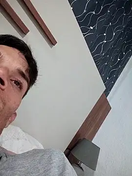 Snapshot of 719610 chatting on April 6, 2026, 2:31 am 719610 online show from April 6, 2026, 2:31 am