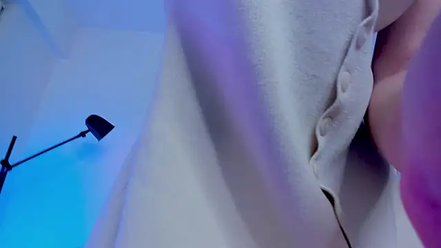 Mia Madden online show from February 16, 2026, 2:18 am