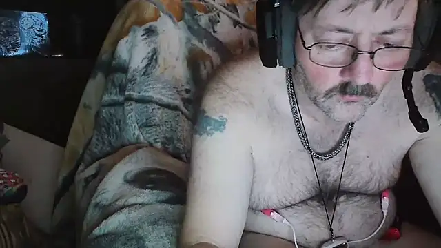 Snapshot of SlutPupWaya chatting on March 5, 2025, 3:18 am SlutPupWaya online show from March 5, 2025, 3:18 am