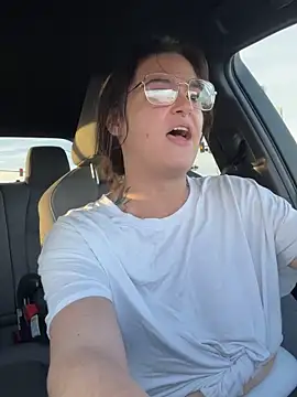 SafeinouterSpace online show from January 6, 2026, 12:03 am