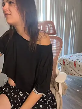 SafeinouterSpace online show from February 3, 2026, 9:09 pm