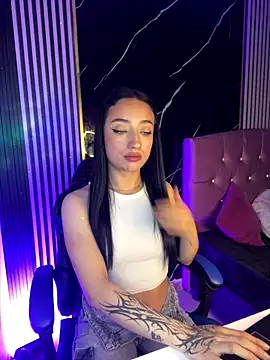 Ady 18 online show from November 19, 2025, 8:31 pm