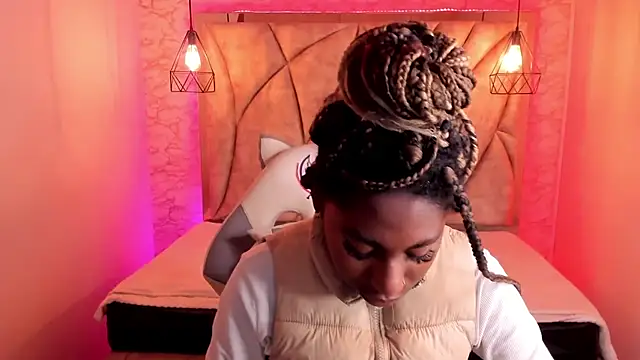 Queen perla  online show from February 2, 2025, 3:10 am