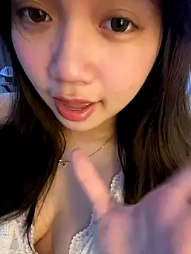 Hotellinh12 online show from September 17, 2025, 7:54 am