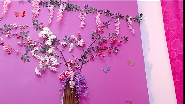 Watagatapitusberry1 online show from February 21, 2025, 1:33 am