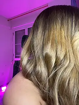 Agnescruzz online show from March 15, 2026, 5:08 pm