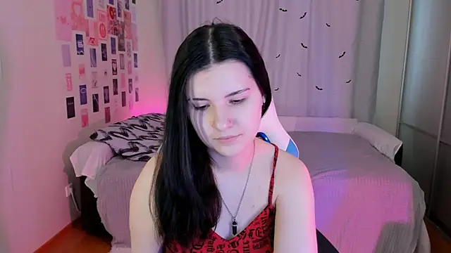 Snapshot of Vanessa_Verona chatting on March 3, 2025, 11:33 am Vanessa Verona online show from March 3, 2025, 11:33 am