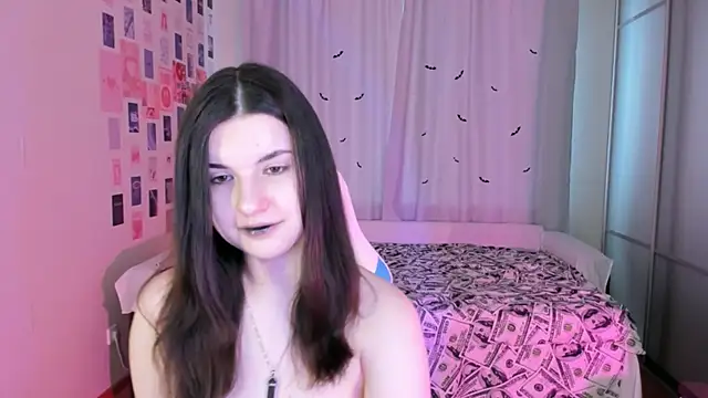 Snapshot of Vanessa_Verona chatting on March 20, 2025, 5:13 am Vanessa Verona online show from March 20, 2025, 5:13 am