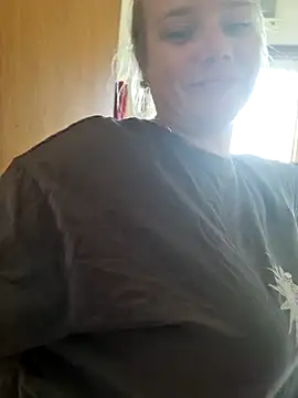 Off the Lesh online show from September 20, 2025, 3:40 am