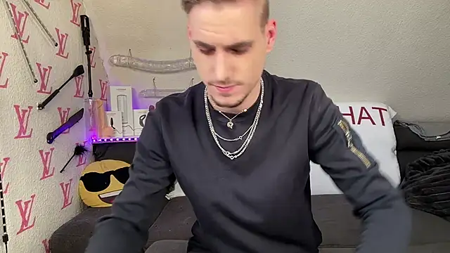 Snapshot of Cookieboy88 chatting on February 20, 2026, 2:17 pm Cookieboy88 online show from February 20, 2026, 2:17 pm