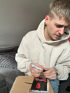 Snapshot of Cookieboy88 chatting on February 24, 2026, 11:19 am Cookieboy88 online show from February 24, 2026, 11:19 am