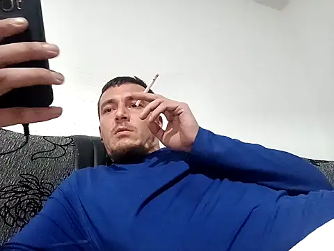 Snapshot of mayk18cm chatting on December 8, 2024, 2:39 am mayk18cm online show from December 8, 2024, 2:39 am