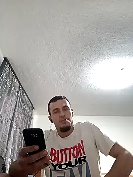 Snapshot of mayk18cm chatting on December 31, 2024, 7:53 am mayk18cm online show from December 31, 2024, 7:53 am