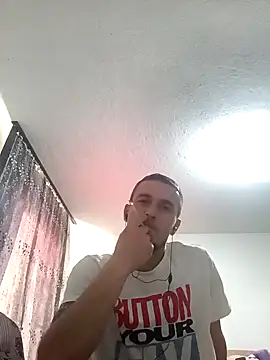 Snapshot of mayk18cm chatting on December 31, 2024, 1:19 pm mayk18cm online show from December 31, 2024, 1:19 pm