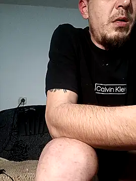 Snapshot of mayk18cm chatting on January 9, 2025, 3:12 pm mayk18cm online show from January 9, 2025, 3:12 pm