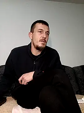 Snapshot of mayk18cm chatting on February 2, 2025, 3:43 am mayk18cm online show from February 2, 2025, 3:43 am