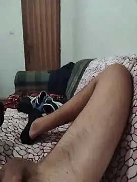 Snapshot of mayk18cm chatting on November 1, 2025, 10:06 am mayk18cm online show from November 1, 2025, 10:06 am