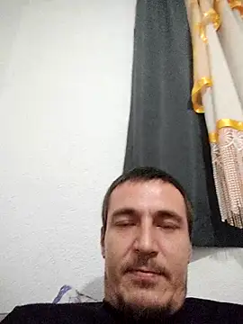 Snapshot of mayk18cm chatting on November 4, 2025, 10:31 pm mayk18cm online show from November 4, 2025, 10:31 pm